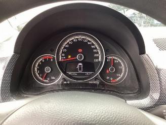 Volkswagen Up! Up! (121), Hatchback, 2011 1.0 12V 60 picture 12