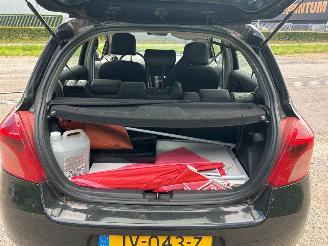 Toyota Yaris 1.0 12V VVT-i Hatchback  Benzine 998cc 51kW (69pk) FWD 2005-08/2011-12 (KSP90) 1KRFE picture 10