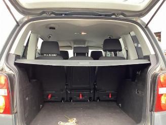 Volkswagen Touran Touran (1T1/T2), MPV, 2003 / 2010 1.6 FSI 16V picture 12