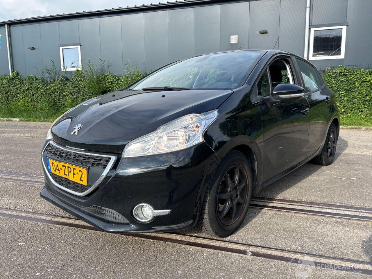 Peugeot 208 1.4 HDi Hatchback Diesel 1.398cc 50kW (68pk) FWD 2012-03/2019-12 (CA8HP; CC8HP) DV4C; 8HP