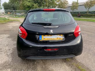 Peugeot 208 1.2 Vti 12V PureTech 82 Hatchback  Benzine 1.199cc 60kW (82pk) FWD 2012-03/2019-12 (CAHMZ; CCHMZ) EB2F; HMZ picture 6
