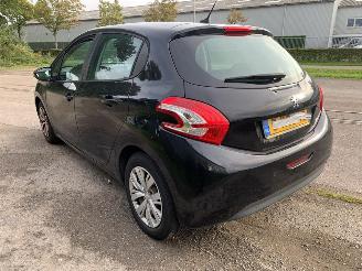 Peugeot 208 1.2 Vti 12V PureTech 82 Hatchback  Benzine 1.199cc 60kW (82pk) FWD 2012-03/2019-12 (CAHMZ; CCHMZ) EB2F; HMZ picture 7