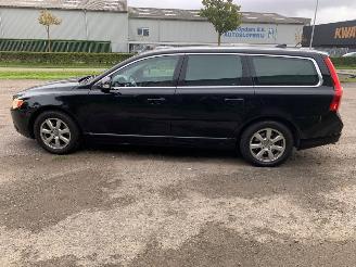 Volvo V-70 2.0 T 16V Combi/o  Benzine 1.999cc 149kW (203pk) FWD 2009-09/2011-12 (BW44) B4204T6 picture 8