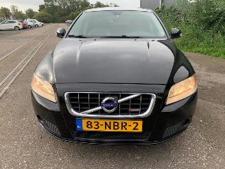 Volvo V-70 2.0 T 16V Combi/o  Benzine 1.999cc 149kW (203pk) FWD 2009-09/2011-12 (BW44) B4204T6 picture 2
