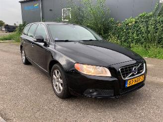 Volvo V-70 2.0 T 16V Combi/o  Benzine 1.999cc 149kW (203pk) FWD 2009-09/2011-12 (BW44) B4204T6 picture 3