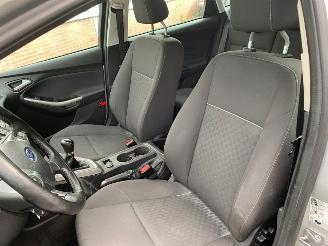 Ford Focus 1.0 Ti-VCT EcoBoost 12V 100 Combi/o  Benzine 998cc 74kW (101pk) FWD 2012-02/2018-05  M2DA picture 10
