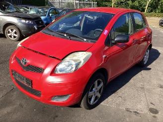Salvage car Toyota Yaris Yaris II (P9), Hatchback, 2005 / 2014 1.0 12V VVT-i 2010/2