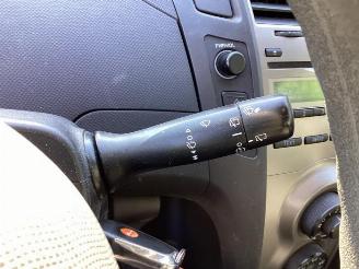 Toyota Yaris Yaris II (P9), Hatchback, 2005 / 2014 1.0 12V VVT-i picture 29