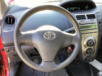 Toyota Yaris Yaris II (P9), Hatchback, 2005 / 2014 1.0 12V VVT-i picture 31