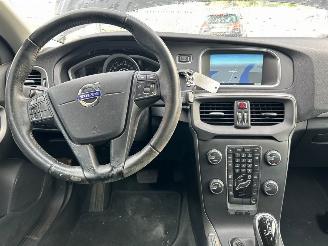 Volvo V-40 2.0 D2 16V Hatchback 4Dr Diesel 1.969cc 88kW (120pk) FWD 2015-02/2019-08 (MV74) D4204T8; B picture 23