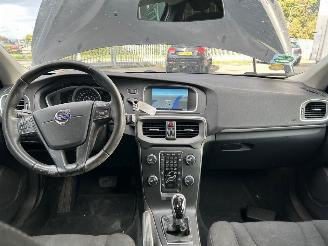Volvo V-40 2.0 D2 16V Hatchback 4Dr Diesel 1.969cc 88kW (120pk) FWD 2015-02/2019-08 (MV74) D4204T8; B picture 13