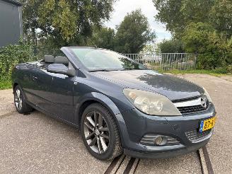 Opel Astra 1.8 16V Cabrio  Benzine 1.796cc 103kW (140pk) FWD 2005-09/2010-10 (L67) Z18XER; EURO4 picture 3