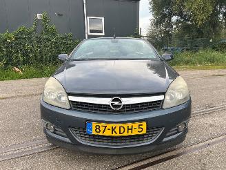 Opel Astra 1.8 16V Cabrio  Benzine 1.796cc 103kW (140pk) FWD 2005-09/2010-10 (L67) Z18XER; EURO4 picture 2