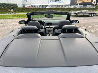Opel Astra 1.8 16V Cabrio  Benzine 1.796cc 103kW (140pk) FWD 2005-09/2010-10 (L67) Z18XER; EURO4 picture 9
