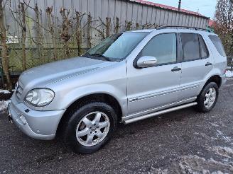 Gebrauchtwagen PKW Mercedes ML 2.7 CDI Diesel 2.685cc 120kW 2004/1