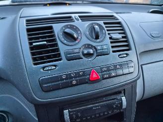 Mercedes Vito 2.2 111 CDI  Diesel 2.148cc 80kW picture 9