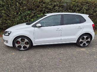 krockskadad bil auto Volkswagen Polo 1.4 GTI 16V 2013/3