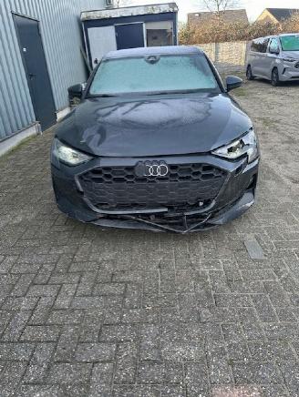 Unfallwagen Audi A3 AUDI A3 SPORTBACK 2024/9