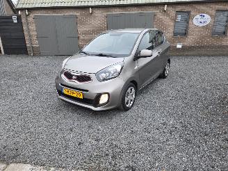 Auto incidentate Kia Picanto  2013/6