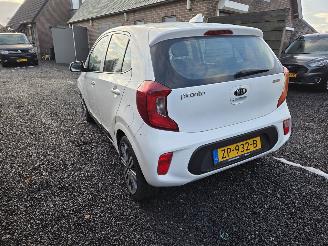 Kia Picanto 1.0 MPI Dynamic Line picture 3