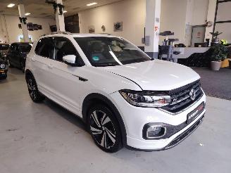 damaged passenger cars Volkswagen T-Cross  2020/10