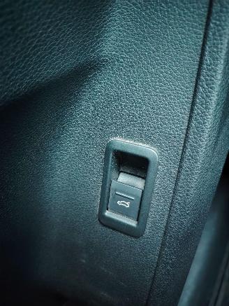 Audi Q3 S-Line DSG Matrix Leder Camera 2.0 tdi picture 16