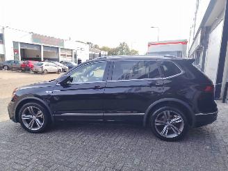 Volkswagen Tiguan 1.5 TSi DSG R-Line ALLSPACE 7 persoons NAP origineel NL picture 4