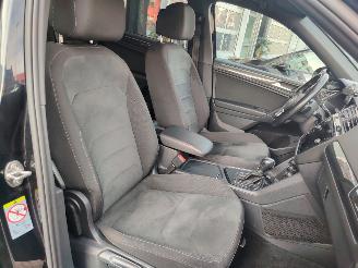 Volkswagen Tiguan 1.5 TSi DSG R-Line ALLSPACE 7 persoons NAP origineel NL picture 10