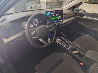 Volkswagen Golf 1.5 Hybride 204PK! DSG PANO LEDER MASSAGE FULL 2025 15.000km picture 21