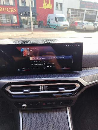 BMW 3-serie 320E M Performance Facelift CURVED SCREEN HARMAN KARDON picture 20