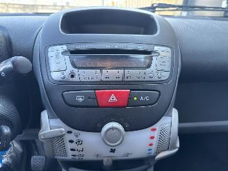 Peugeot 107 1.0-12V Millesim 200 picture 5