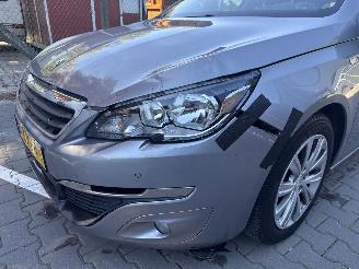 Peugeot 308 1.2 puretech style PANO picture 13