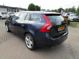 Volvo V-60 1.6 D2 picture 4