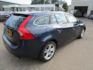 Volvo V-60 1.6 D2 picture 3