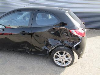 Mazda 2  picture 4