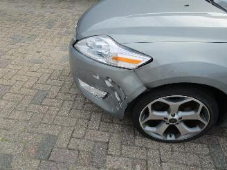 Ford Mondeo  picture 2