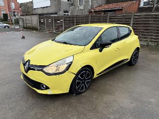 Schadeauto Renault Clio 4 2013/9