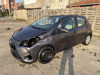 Toyota Yaris  picture 2