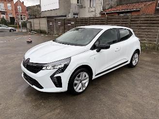 Avarii autoturisme Renault Clio 5 0.9I TCE 90 2024/5