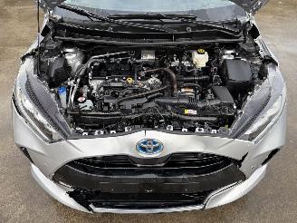 Toyota Yaris 1.5i - 12V HYBRID picture 18