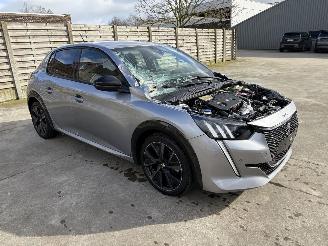 uszkodzony samochody osobowe Peugeot 208 GT-LINE 1.5 BLUE HDI -16V TURBO 2023/9