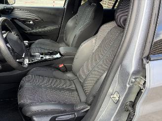 Peugeot 208 GT-LINE 1.5 BLUE HDI -16V TURBO picture 8