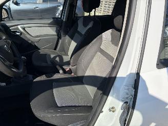 Dacia Duster AUTOMATIC 1.5 DCI - 8V TURBO picture 28