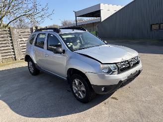 Vaurioauto  passenger cars Dacia Duster 1.5 DCI - 8V TURBO AUTO 2017/10