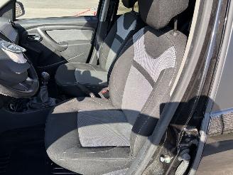 Dacia Duster 1.5 DCI - 8V TURBO 4X4 picture 9