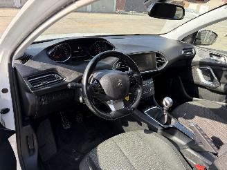 Peugeot 308 2 PHASE 2 1,5 picture 3