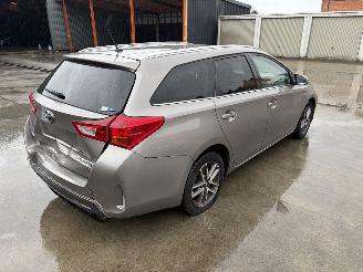 Toyota Auris 1.8i - 16V HYBRID picture 5