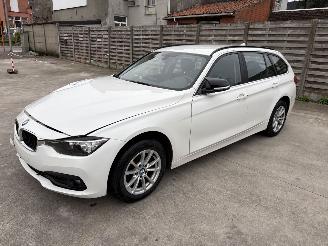 krockskadad bil auto BMW 3-serie 320D 2.0D - 16V TURBO 2017/1