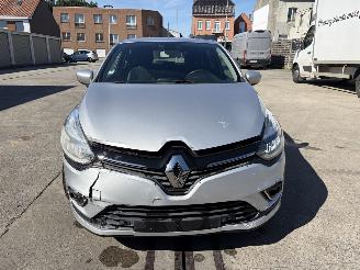 Renault Clio PHASE 2 1.2i - 16V TURBO TCE 120 picture 21