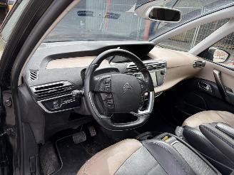 Citroën C4-picasso 2 PHASE 1 2.0 BLUE HDI - 16V TURBO picture 3